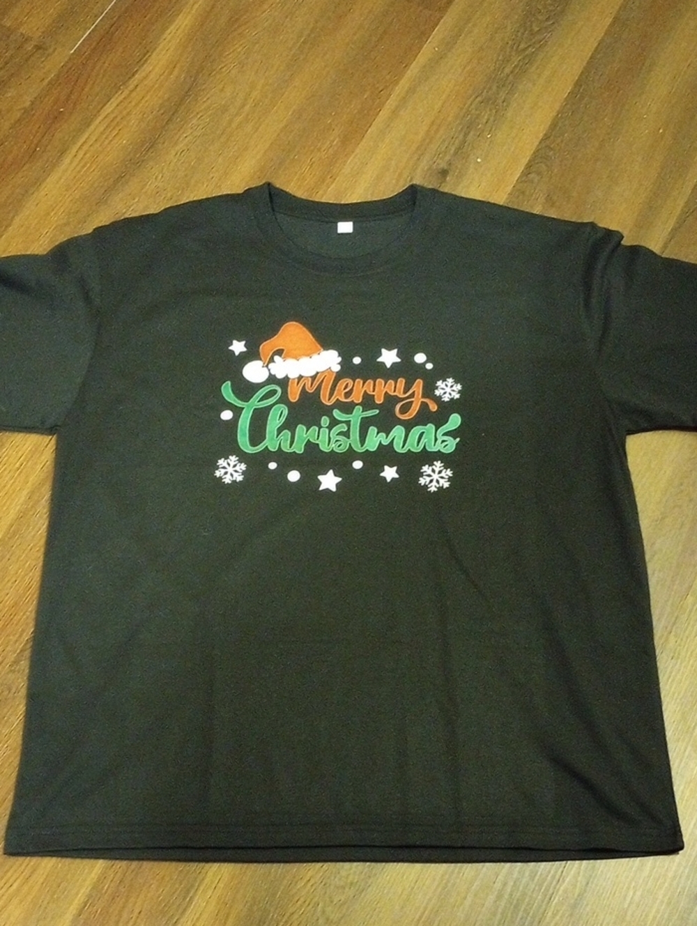 New Merry Christmas Tee Size XL
